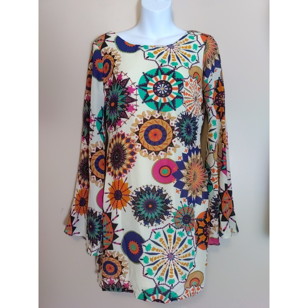 Ark And Co Women Ivory Multicolor Geometric Psychedelic Open‎ Back Dress Size M
